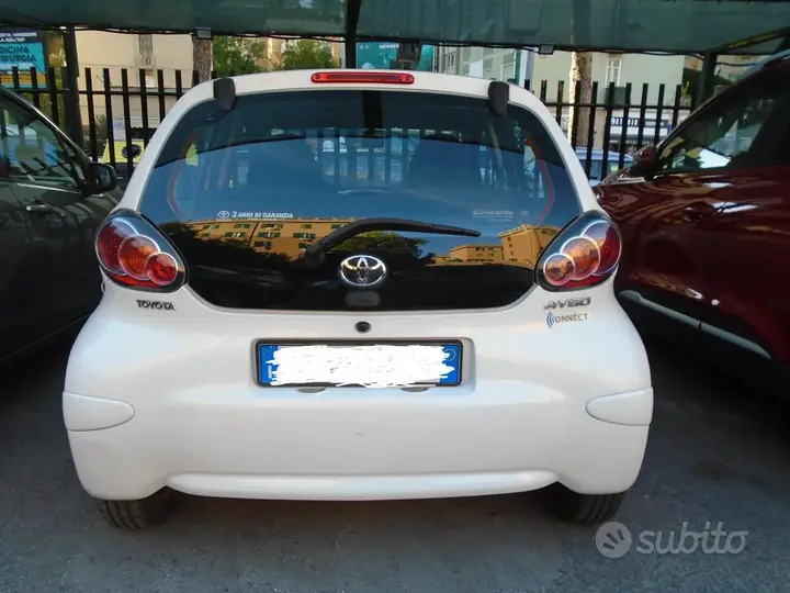 Toyota Aygo 2011 photo 4