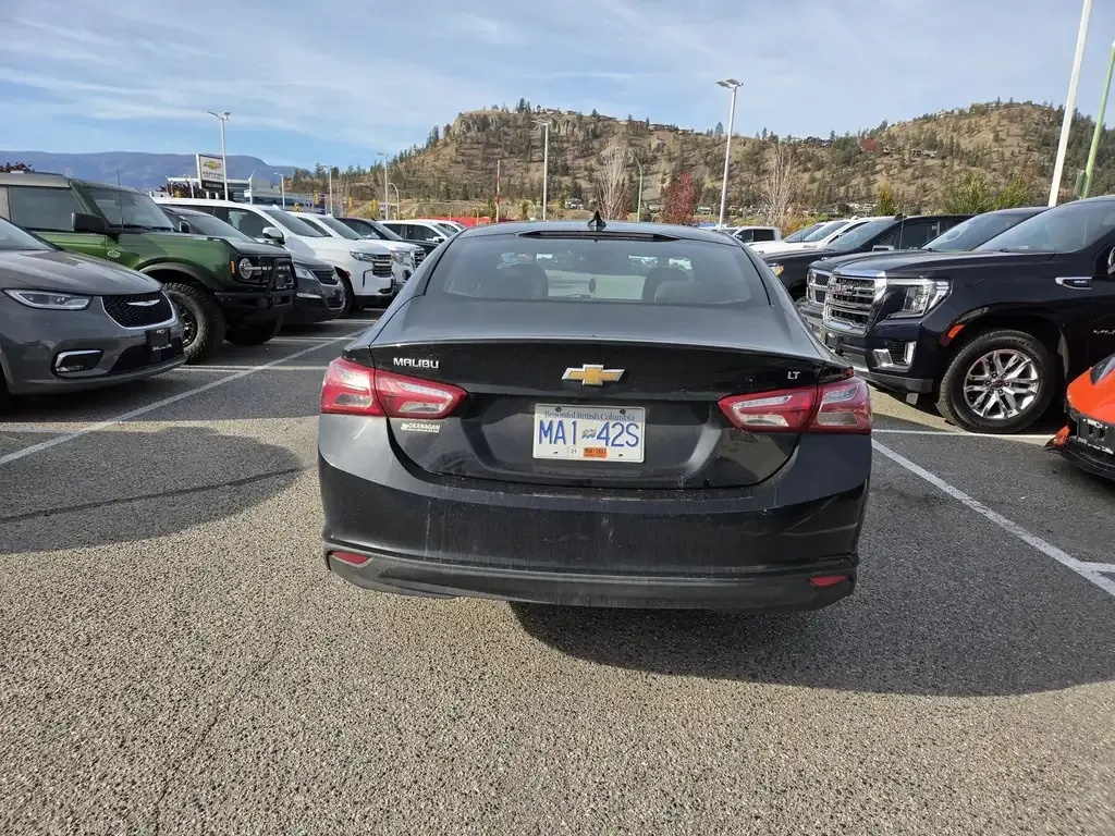 Chevrolet Malibu 2019 photo 3
