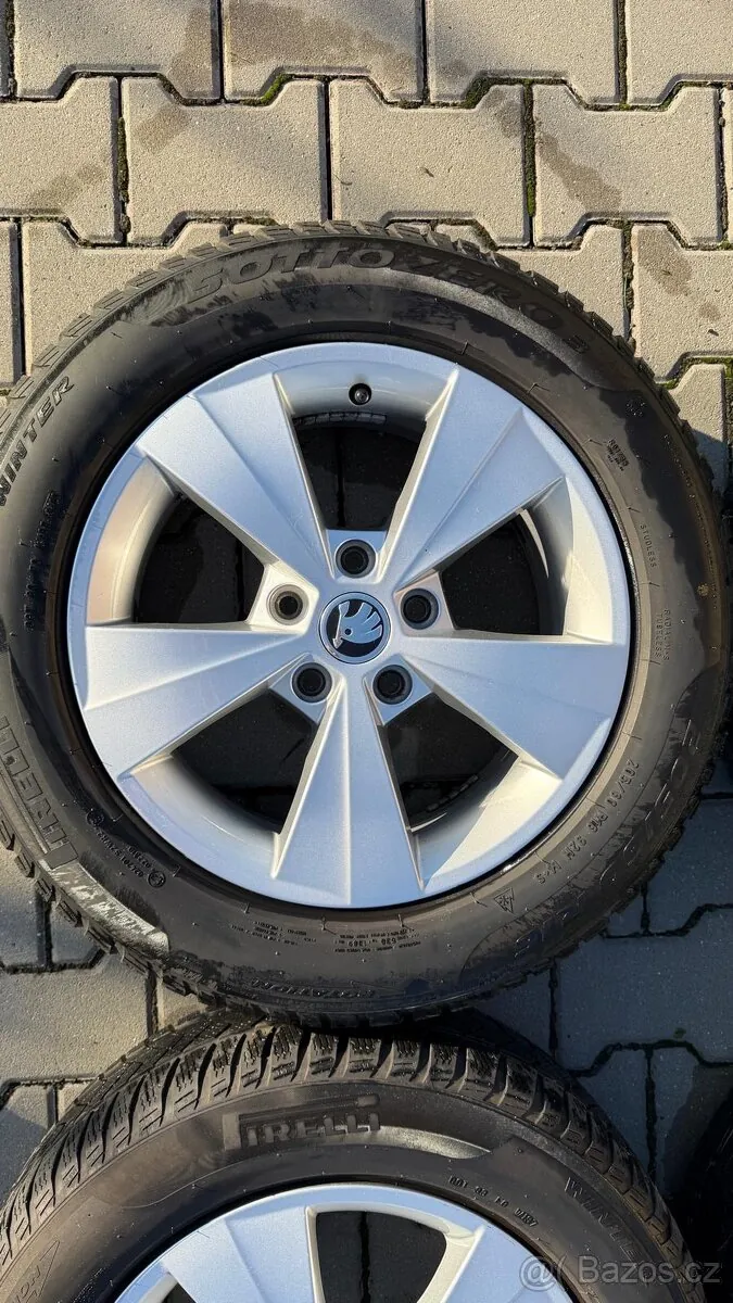 Skoda Octavia photo 2