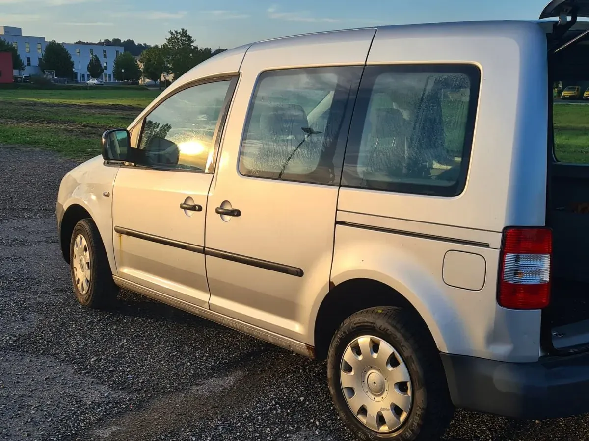 Volkswagen Caddy 2010 photo 3