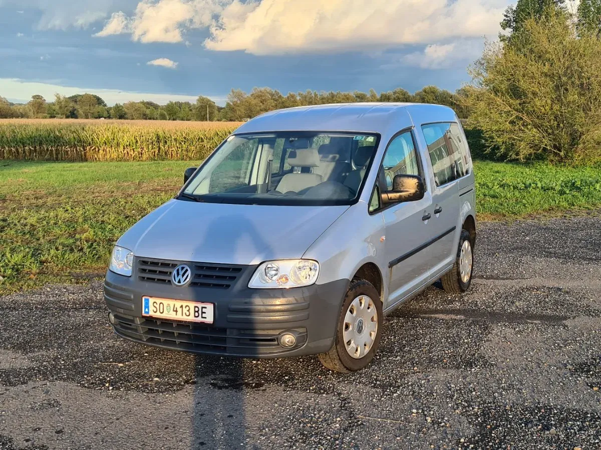 Volkswagen Caddy 2010 photo 2