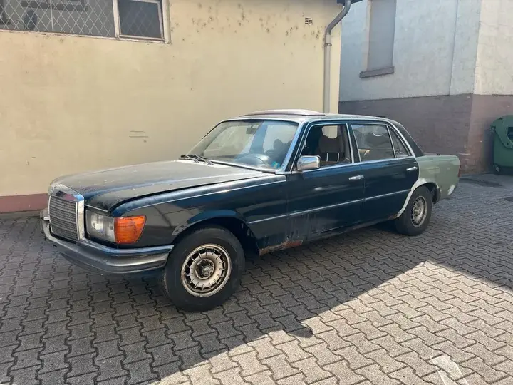 Mercedes-Benz W116