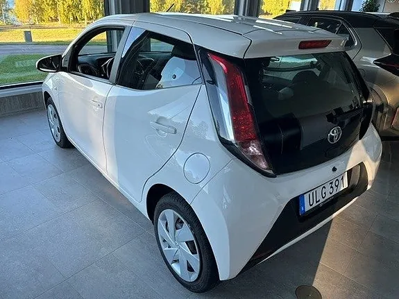 Toyota Aygo 2017 photo 2