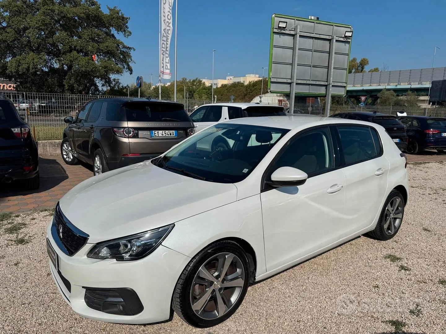Peugeot 308 2019 photo 2