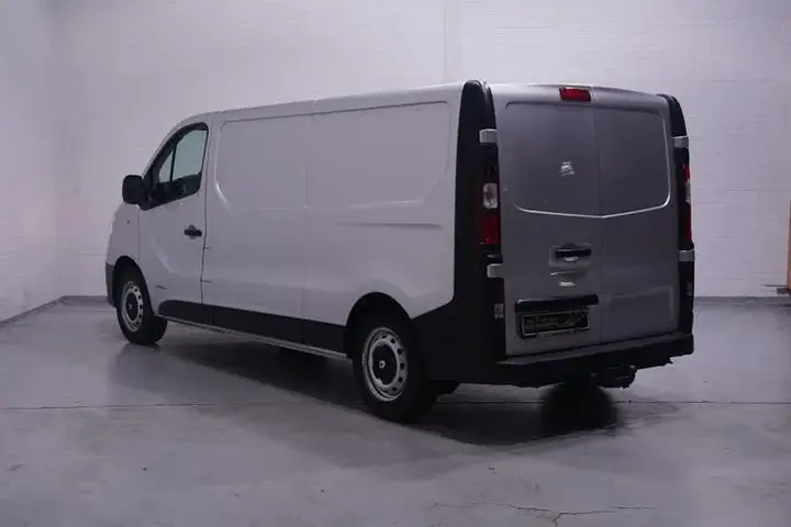 Renault Trafic 2017 photo 3