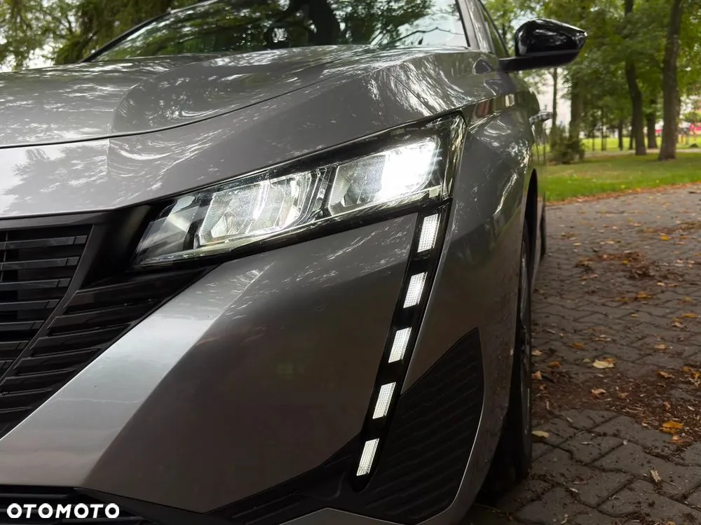 Peugeot 308 2022 photo 3