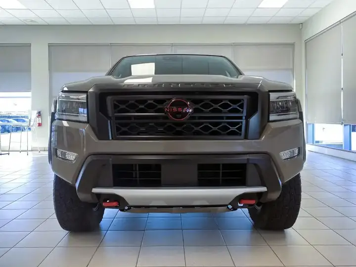 Nissan Frontier 2023 photo 2