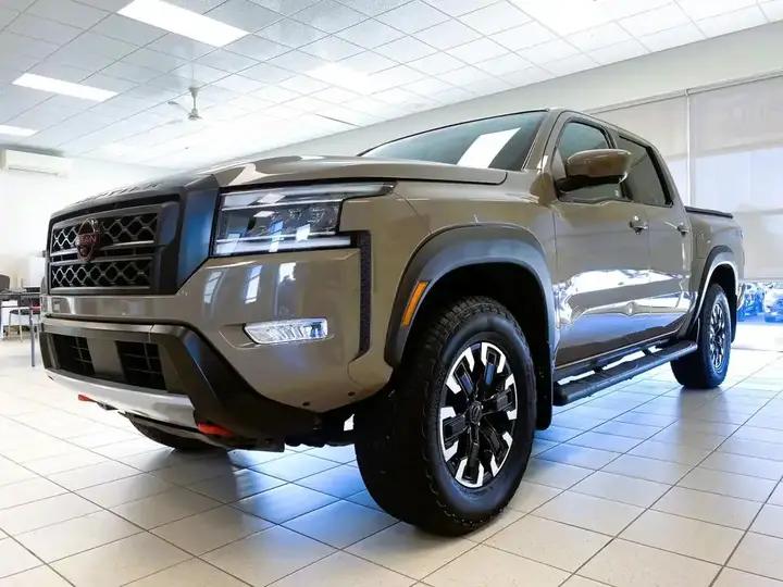 Nissan Frontier 2023 photo 3