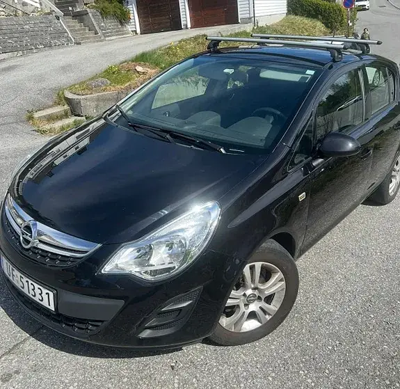 Opel Corsa 2011 photo 2