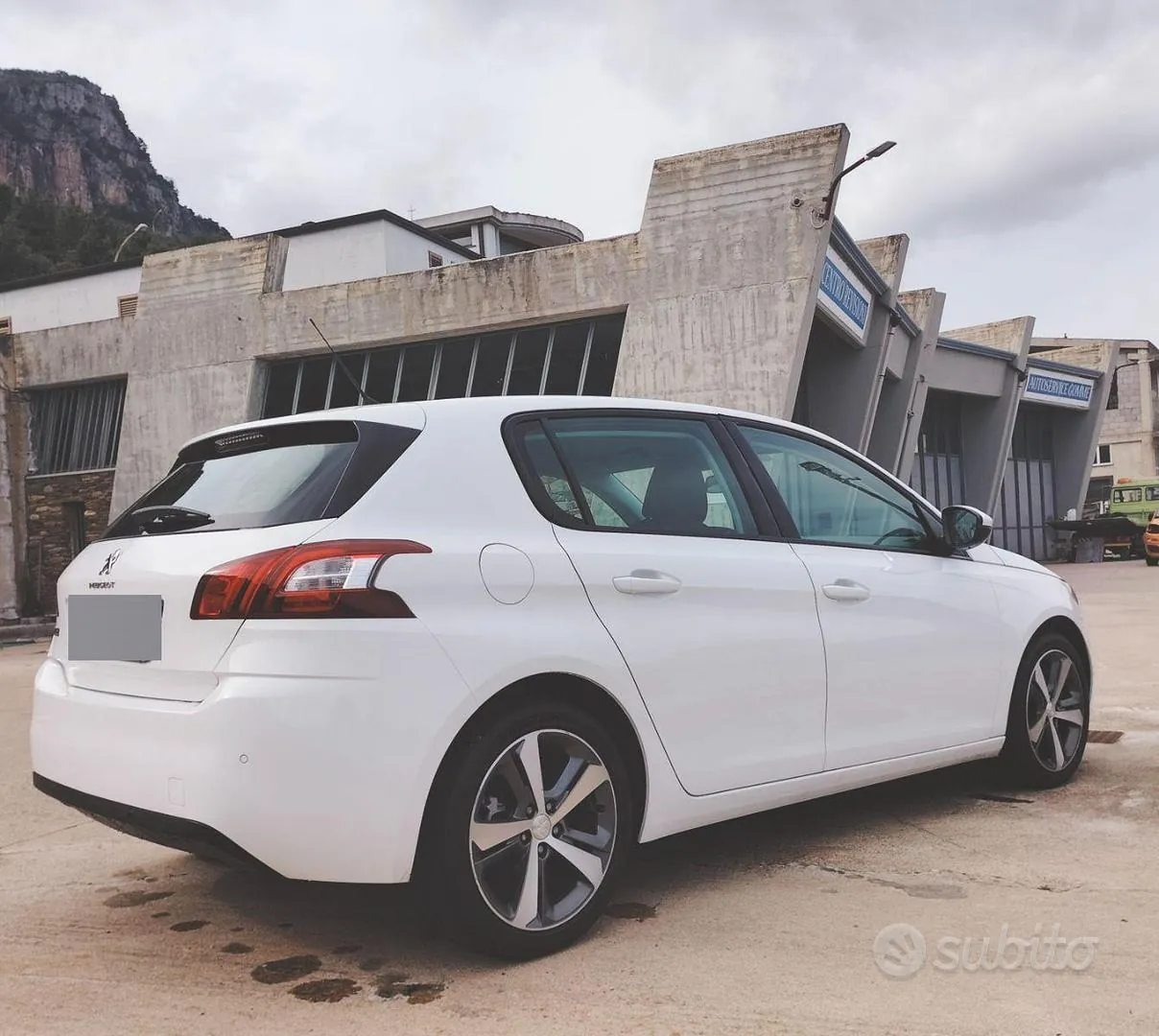Peugeot 308 2015 photo 3