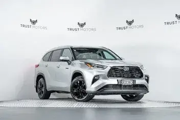 Toyota Highlander 2023 photo 2