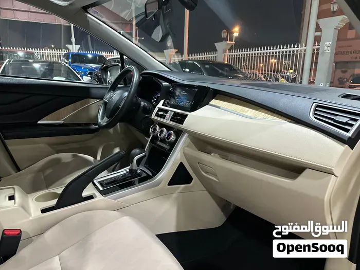 Mitsubishi Xpander 2023 photo 2