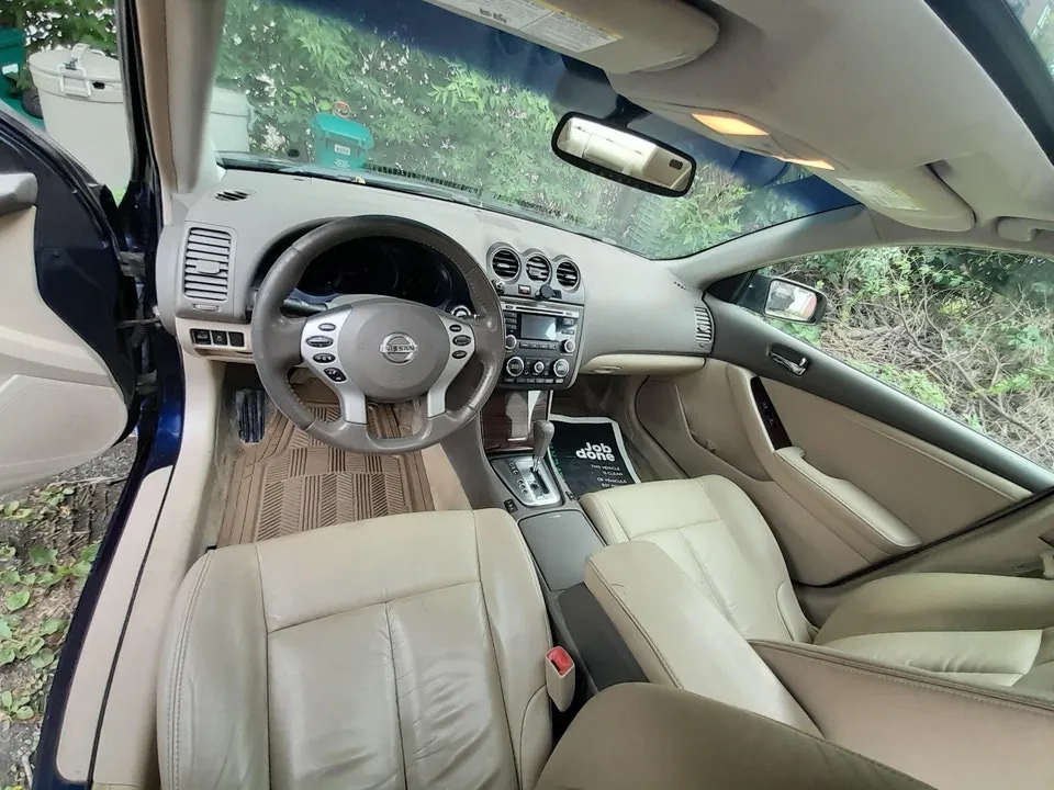 Nissan Altima 2011 photo 5