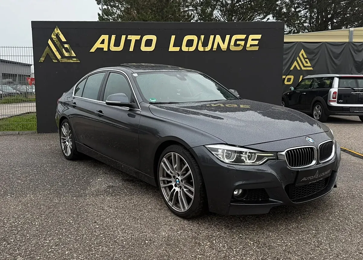 BMW 3 Series 2012 photo 2