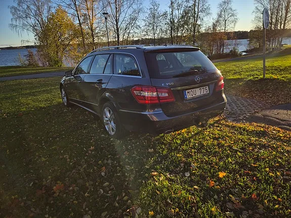 Mercedes-Benz E350 2010 photo 2