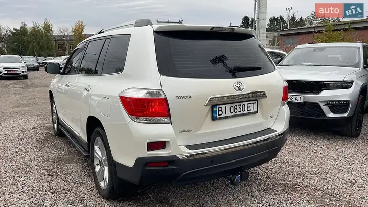 Toyota Highlander 2012 photo 5