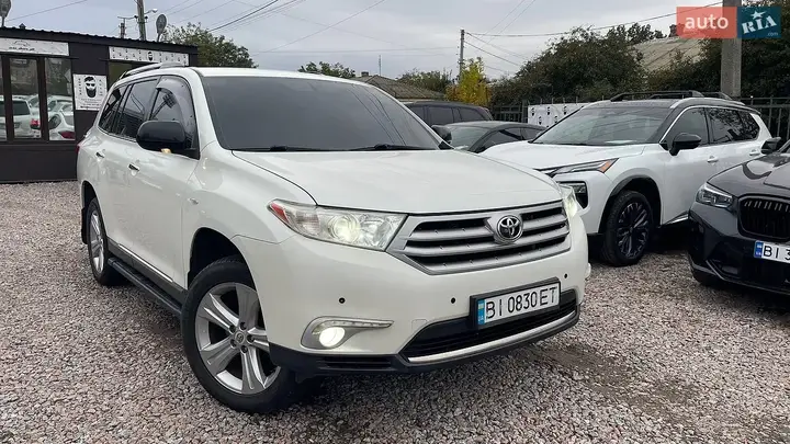 Toyota Highlander 2012 photo 2