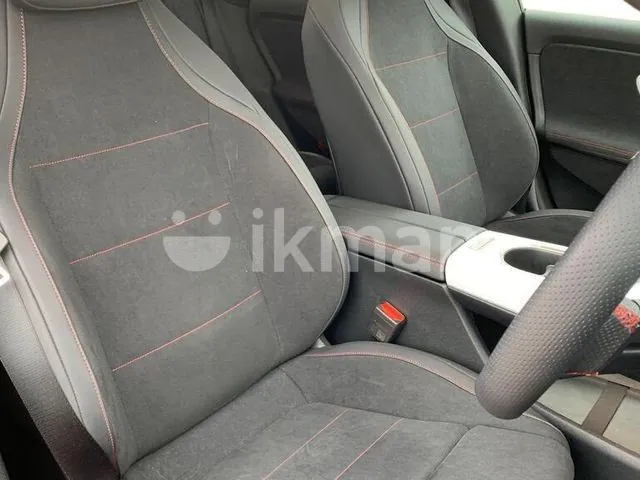 Mercedes-Benz Cla 180 2026 photo 2