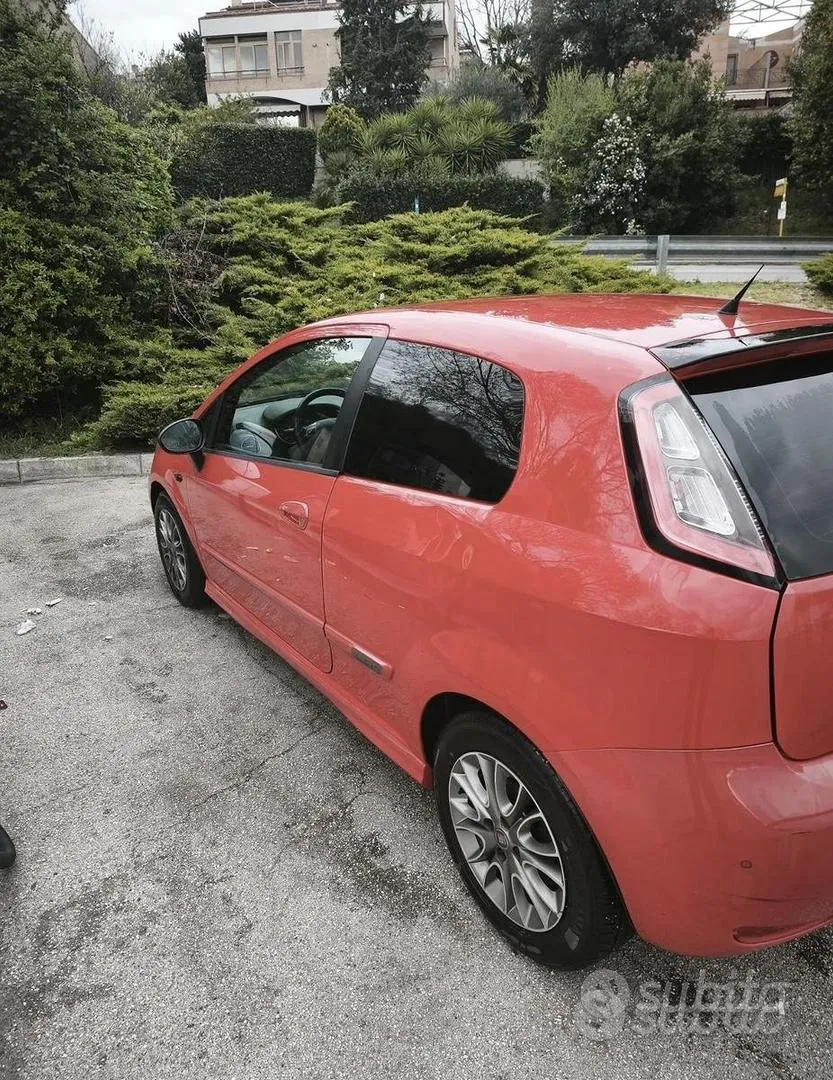 Fiat Punto 2012 photo 5