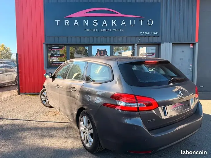 Peugeot 308 2020 photo 3