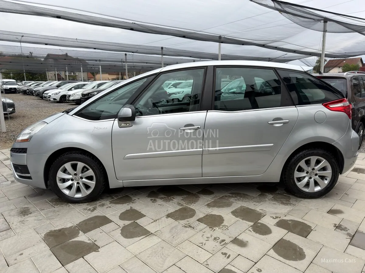 Citroen C4 Picasso 2010 photo 4