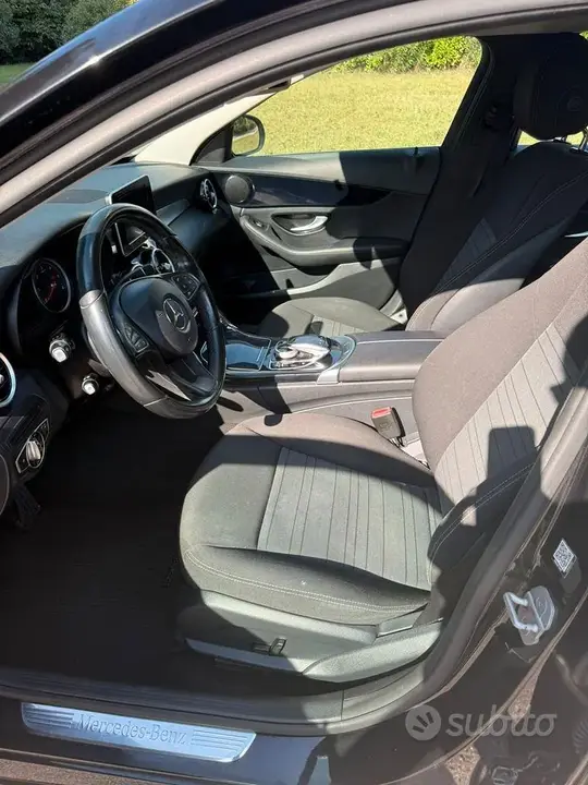 Mercedes-Benz C180 2015 photo 5