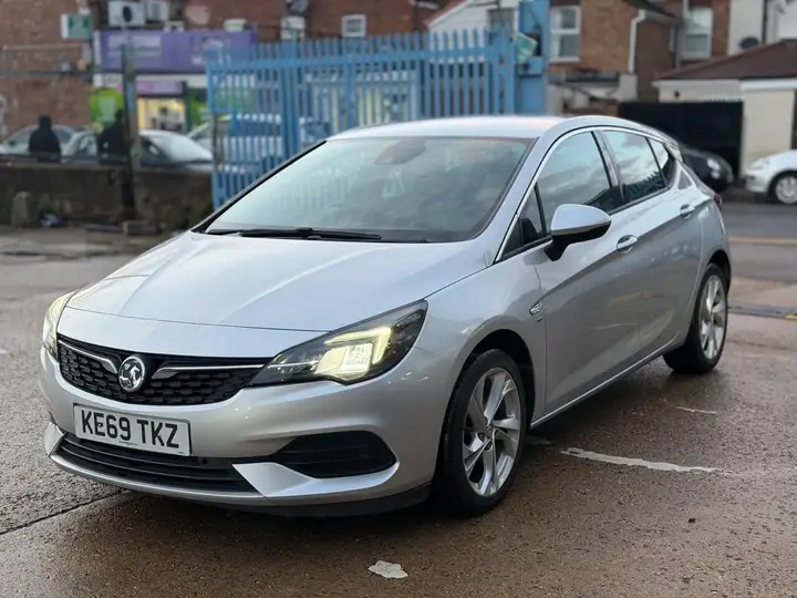 Vauxhall Astra 2020 photo 3