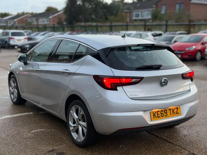 Vauxhall Astra 2020 photo 4