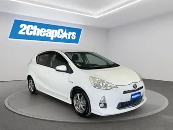 Toyota Aqua 2014 photo 4