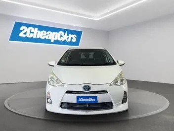 Toyota Aqua 2014 photo 3