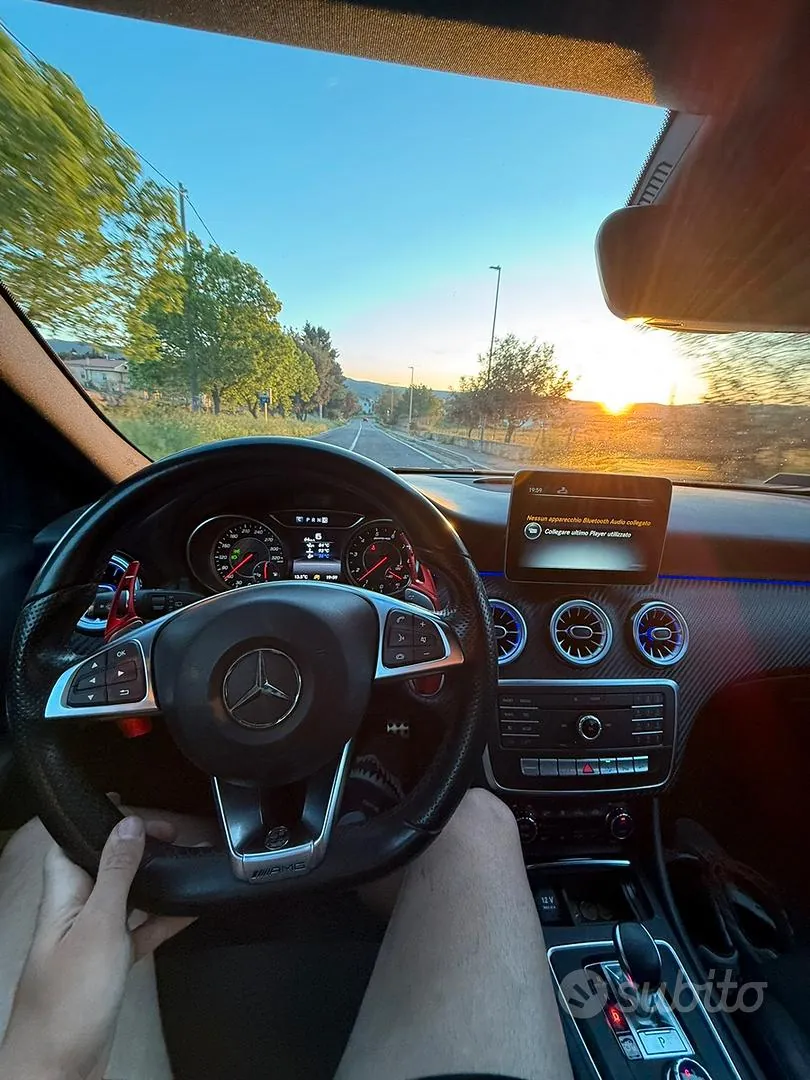 Mercedes-Benz A45 2017 photo 4