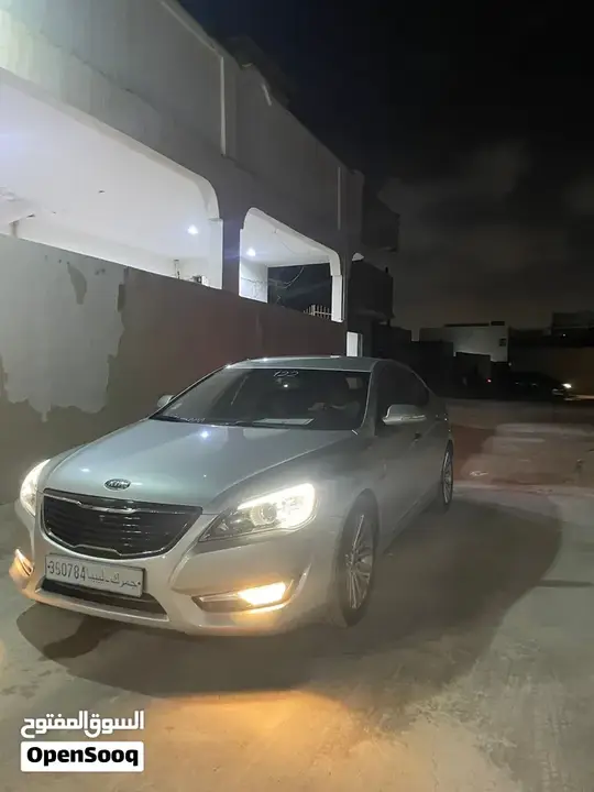 Kia Cadenza 2012 photo 2