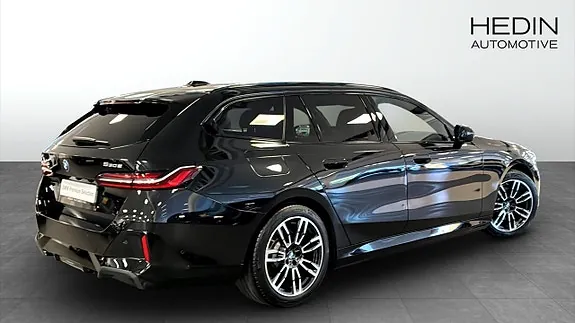 BMW 530E 2026 photo 2