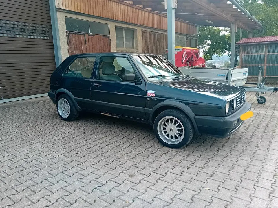Volkswagen Golf 2
