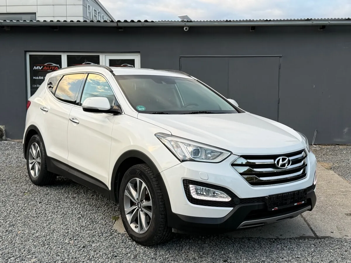 Hyundai Santa Fe 2015 photo 2