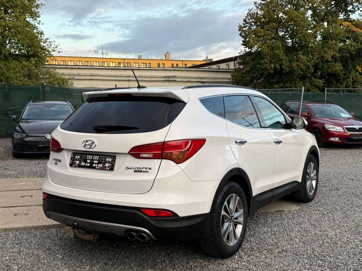 Hyundai Santa Fe 2015 photo 4