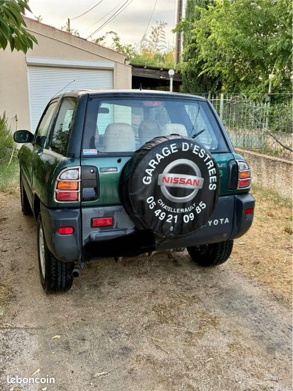 Toyota Rav4 1997 photo 3