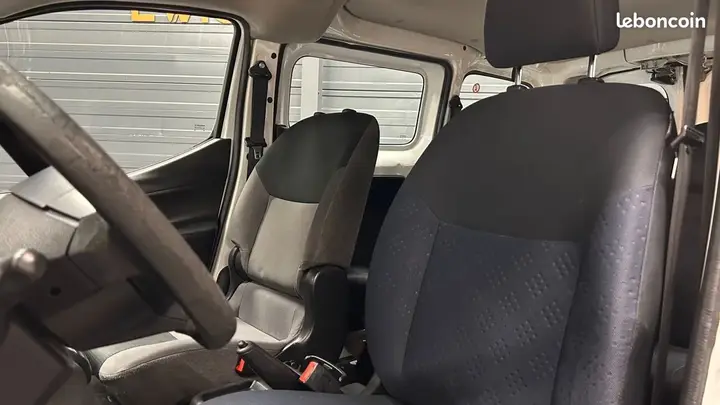 Nissan Evalia 2013 photo 5