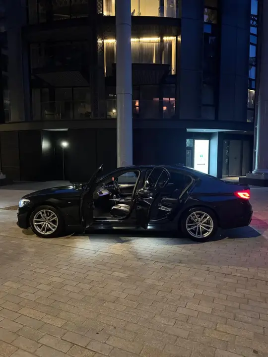BMW 5 Series 2019 photo 3