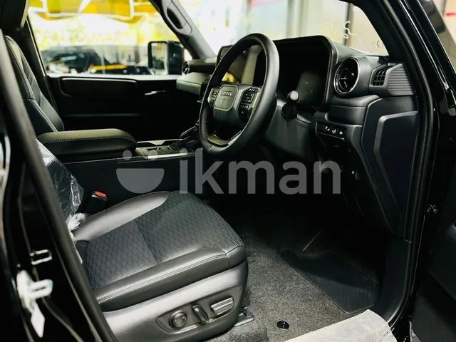 Toyota Land Cruiser Prado 2026 photo 5