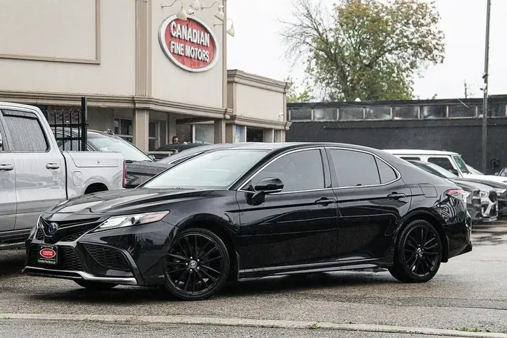 Toyota Camry 2024 photo 2