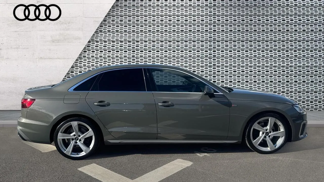 Audi A4 2022 photo 4