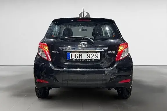 Toyota Yaris 2012 photo 5