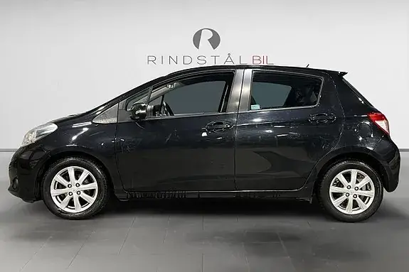 Toyota Yaris 2012 photo 3