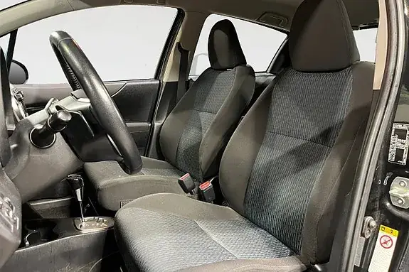 Toyota Yaris 2012 photo 2