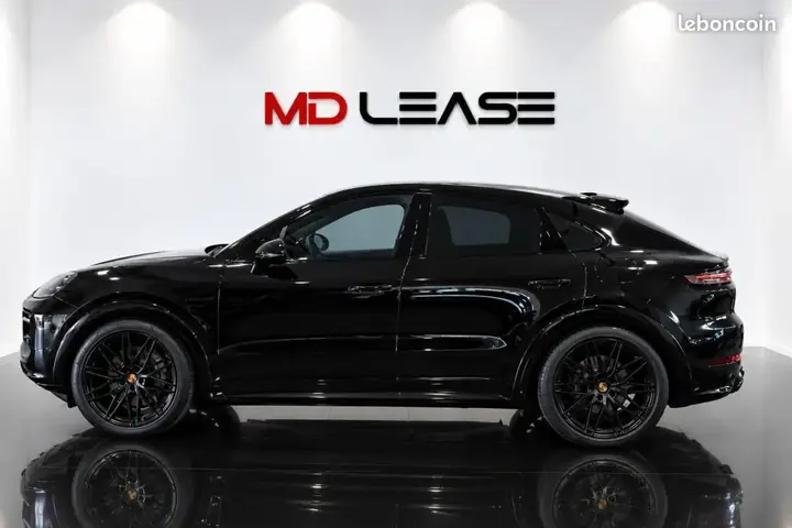 Porsche Cayenne 2023 photo 2