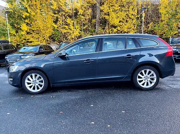 Volvo V60 2014 photo 2