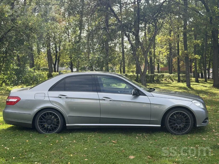 Mercedes-Benz E350 2010 photo 3