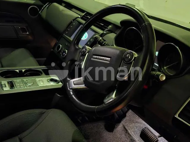 Land Rover Discovery 2017 photo 3