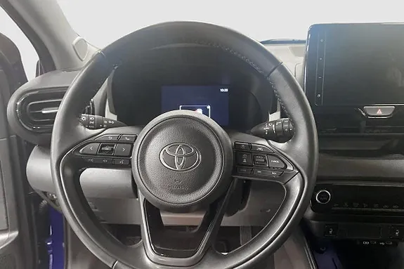 Toyota Yaris 2024 photo 3